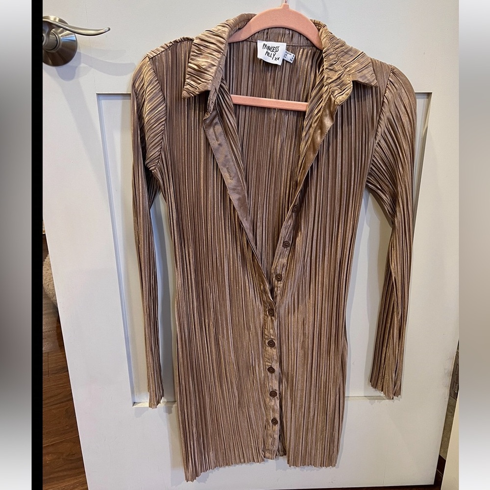 Princess Polly shirt size 4